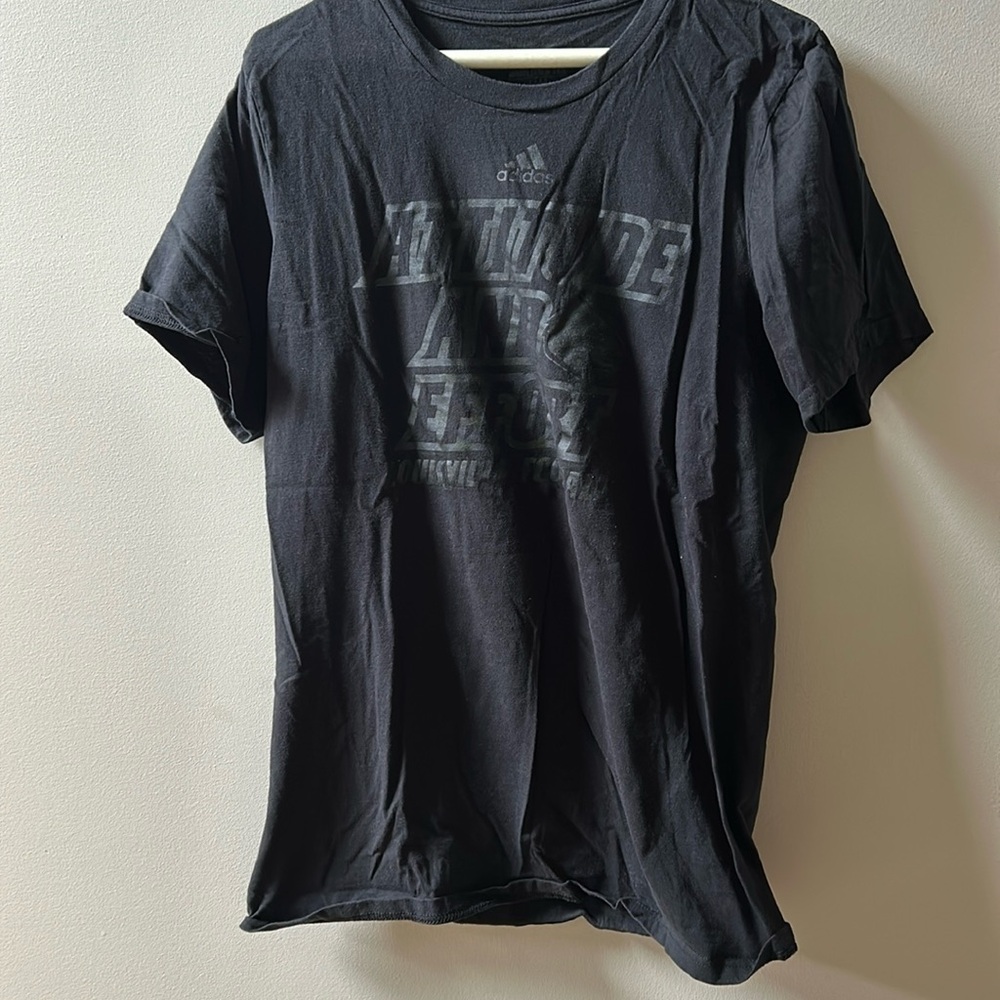 Louisville Cardinals tshirt